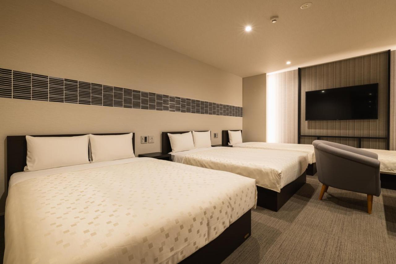 Grand Base Hakata Naraya Hotel Фукуока Екстериор снимка